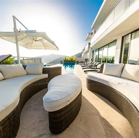Au Soleil Vila