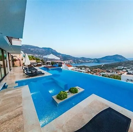 Au Soleil Vila